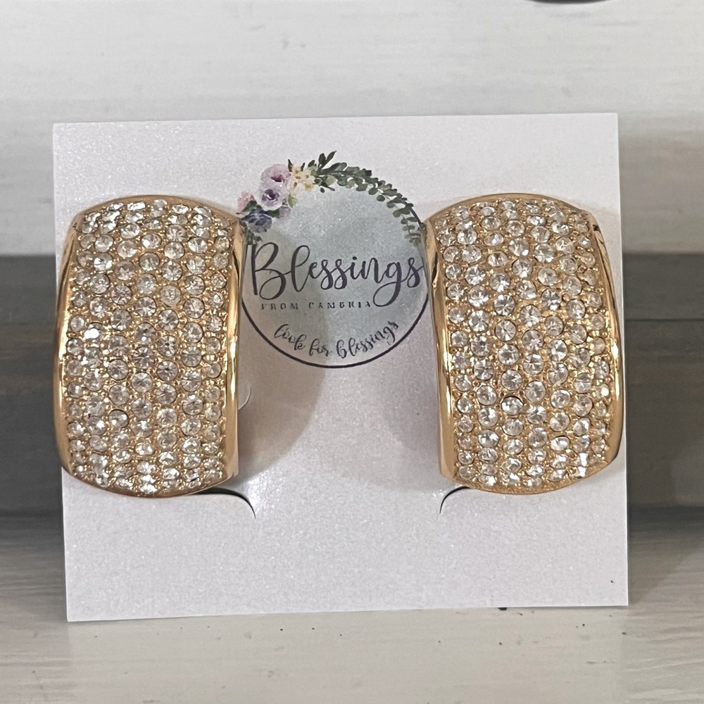 Vintage Christian Dior Clip On Earrings
Gold and Clear Crystals